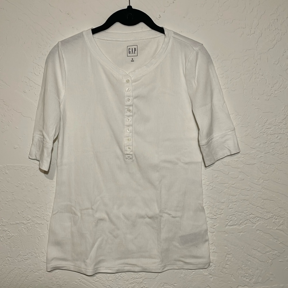 Two GAP ribbed white tops size Medium